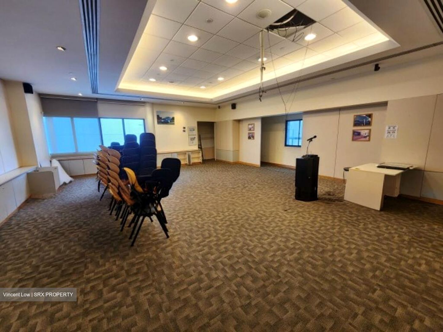 Lorong 8 Toa Payoh (D12), Office #496695801